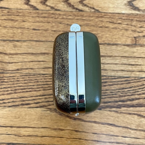 Diane Von Furstenberg Gold Metallic Evening Clutch - Picture 9 of 12